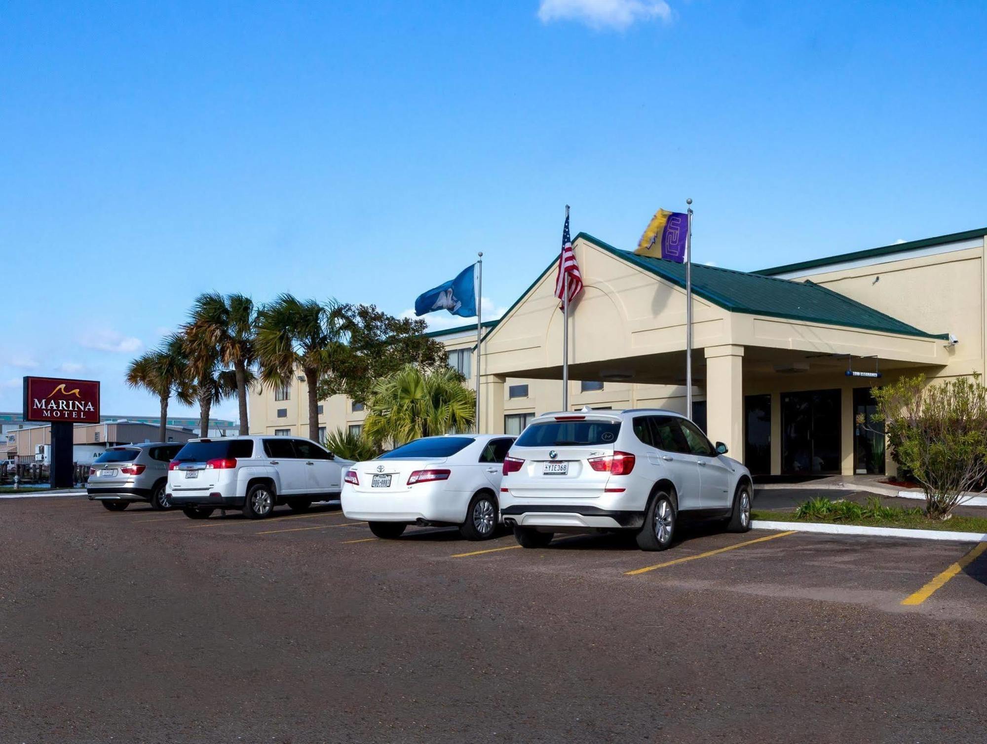 Marina Inn & Suites Chalmette-New Orleans Exterior photo